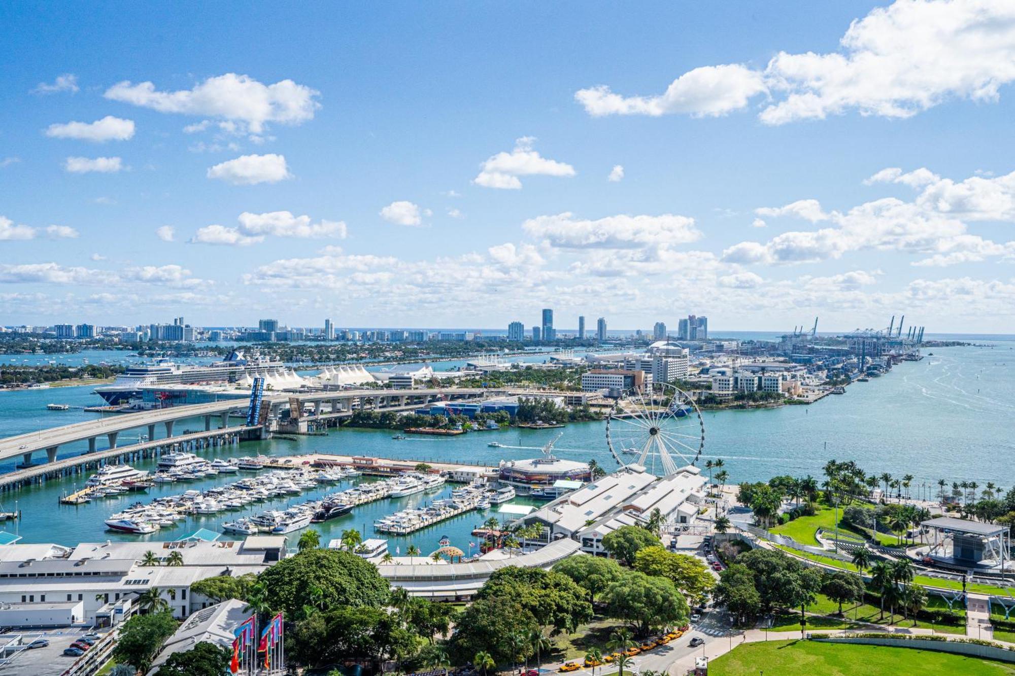Tr Miami 2 Bedroom, 1 Bedroom, And Studio Condos With Balconies Exterior foto